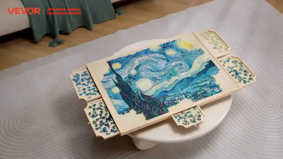 Bekijk deze puzzeltafel in actie: opvouwbaar ontwerp, ruime opbergruimte en een glad oppervlak voor het eenvoudig bouwen en opbergen van grote puzzels