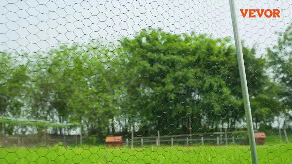 Gallinero metálico grande VEVOR - Vea el video de demostración del gallinero grande, transitable e impermeable de VEVOR con cerradura de seguridad, ideal para conejos, gallinas y más.