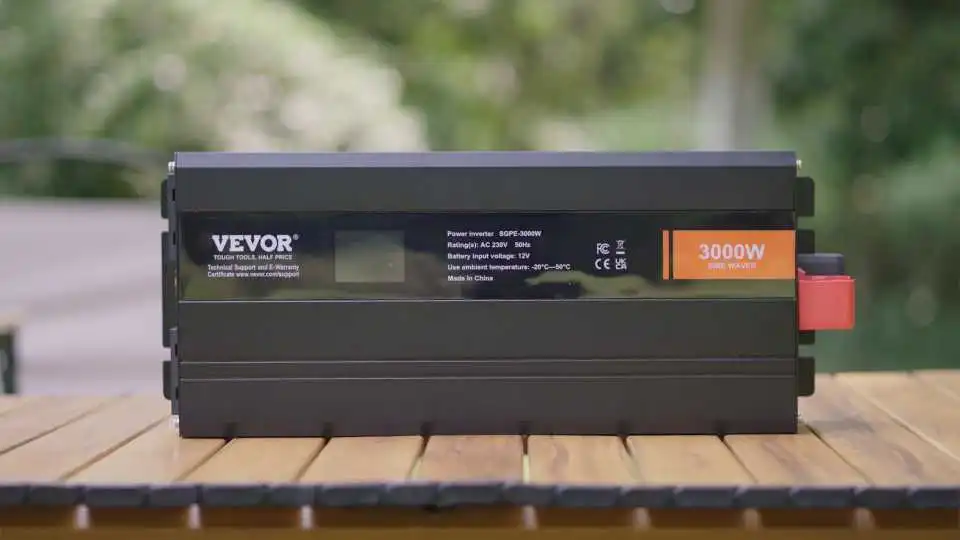 Vea cómo el inversor de onda sinusoidal pura VEVOR de 3000 vatios proporciona una alimentación estable de 12 V para dispositivos sensibles con una eficiencia fiable y un funcionamiento silencioso.