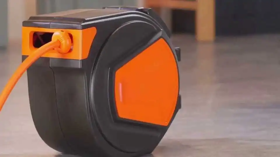 Step-by-Step Guide and Usage Demo of VEVOR Retractable Air Hose Reel with Hose Featuring Key Functions