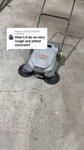 Guía paso a paso: Cómo usar la barredora de césped VEVOR para jardines y patios irregulares