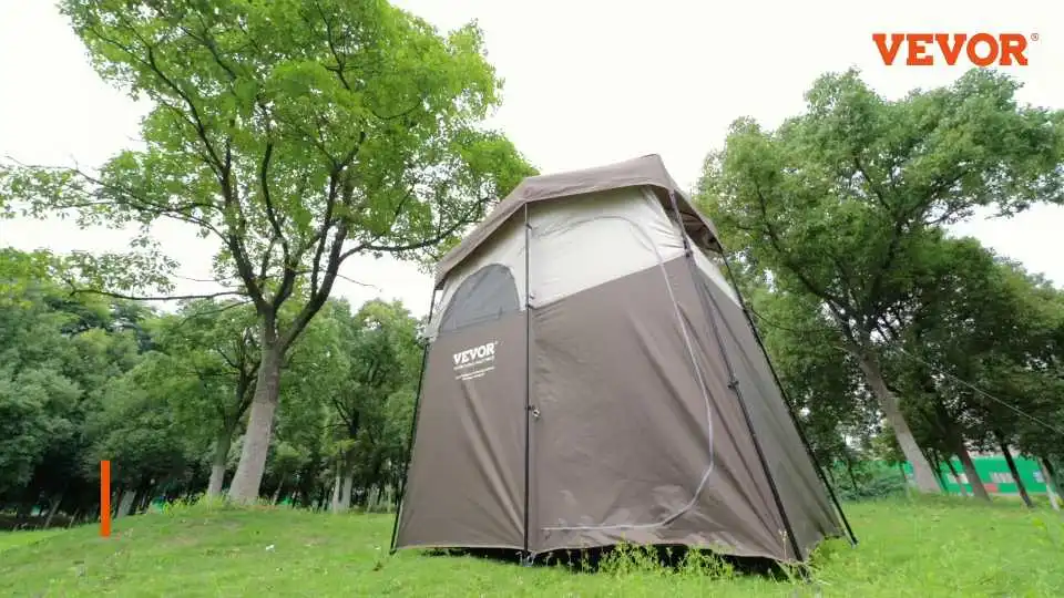Zobacz, jak namiot prysznicowy VEVOR Best Camping tworzy prywatną, przenośną i wygodną strefę prysznica na świeżym powietrzu podczas każdej przygody