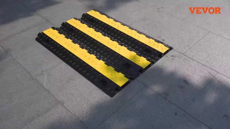 Cómo funciona la rampa protectora de cables de alta resistencia VEVOR: demostración paso a paso para una gestión segura de cables y un flujo de tráfico óptimo.