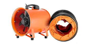 Ventilador utilitario VEVOR naranja con manguera de conducto flexible negra y naranja adjunta.
