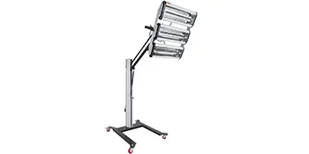 Lámpara de curado de pintura por infrarrojos VEVOR con tres lámparas ajustables sobre soporte con ruedas.