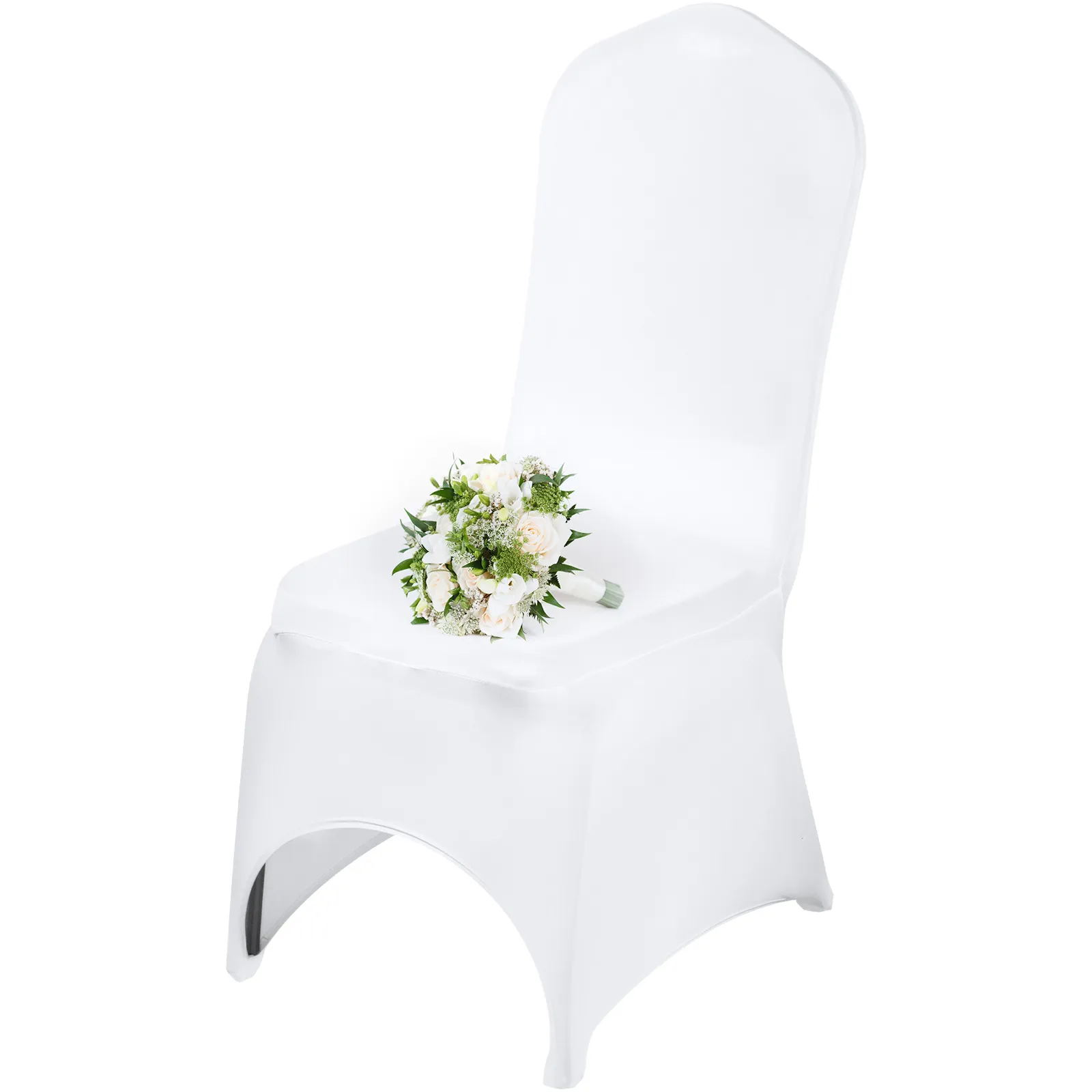 Silla blanca con fundas de silla VEVOR y un ramo blanco colocado en el asiento.