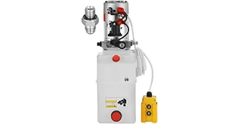Bomba hidráulica VEVOR con tanque blanco, manómetro, panel de control y control remoto amarillo.