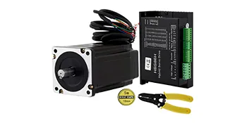 Servomotor paso a paso VEVOR nema34 con unidad de control y cortadores de cables amarillos.