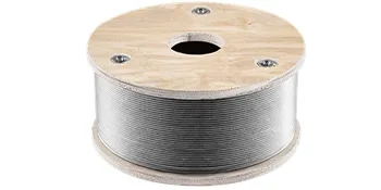 wooden reel holding VEVOR stainless steel wire rope.