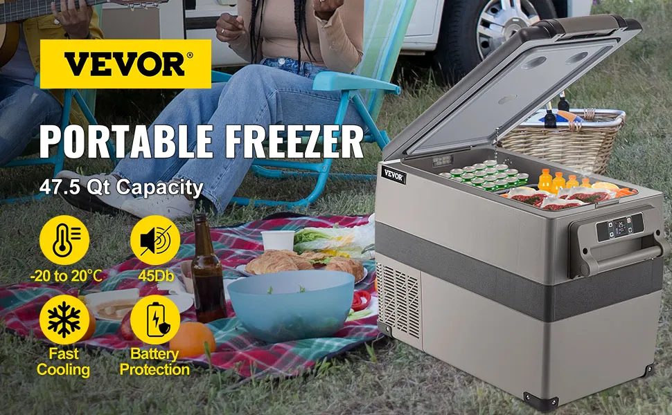 Refrigerador portátil VEVOR de 12 voltios con congelador con capacidad de 47,5 cuartos de galón en un picnic.