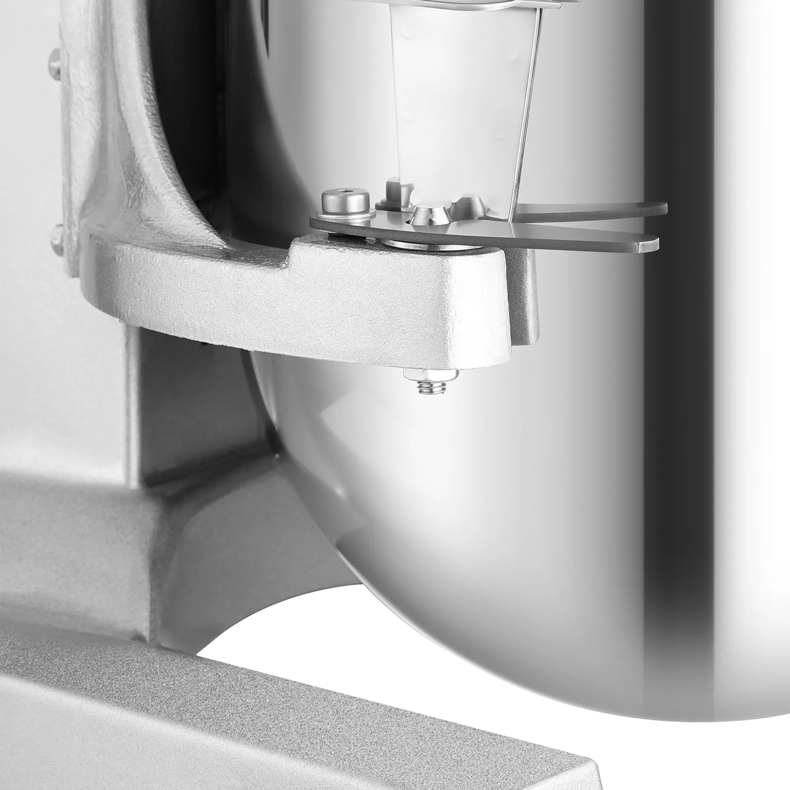 Mikser kuchenny VEVOR jest wyposażony w hak do wyrabiania ciasta, mieszadło i trzepaczkę drucianą.