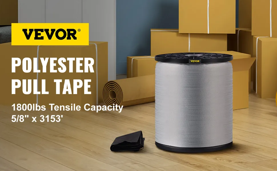 Cinta de tracción de poliéster VEVOR con capacidad de tracción de 1800 libras, 5/8" x 3153', al lado de cajas en el piso.