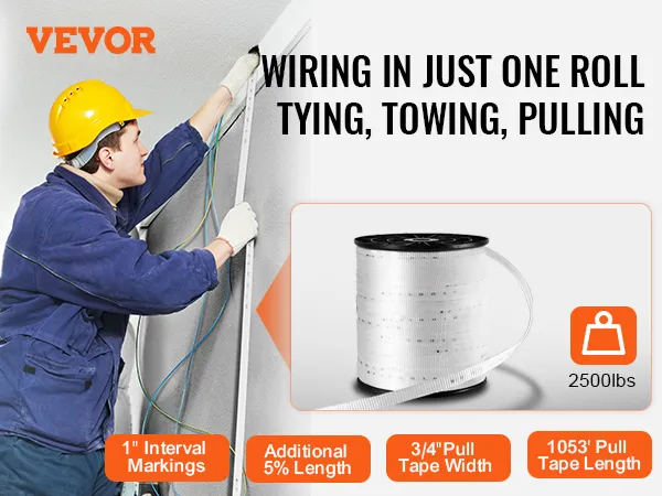 Trabajador que utiliza cinta de tracción de poliéster VEVOR para cableado, con marcas de intervalo de 1", capacidad de 2500 libras.