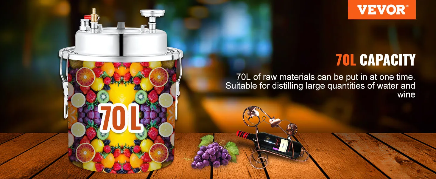 Destilador de alcohol VEVOR con capacidad de 70l, decorado con frutas de colores, ideal para destilación de agua y vino.