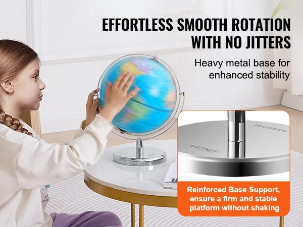 Een lichtgevende VEVOR wereldbol op een stevige metalen voet, met boeken op een witte ronde tafel.