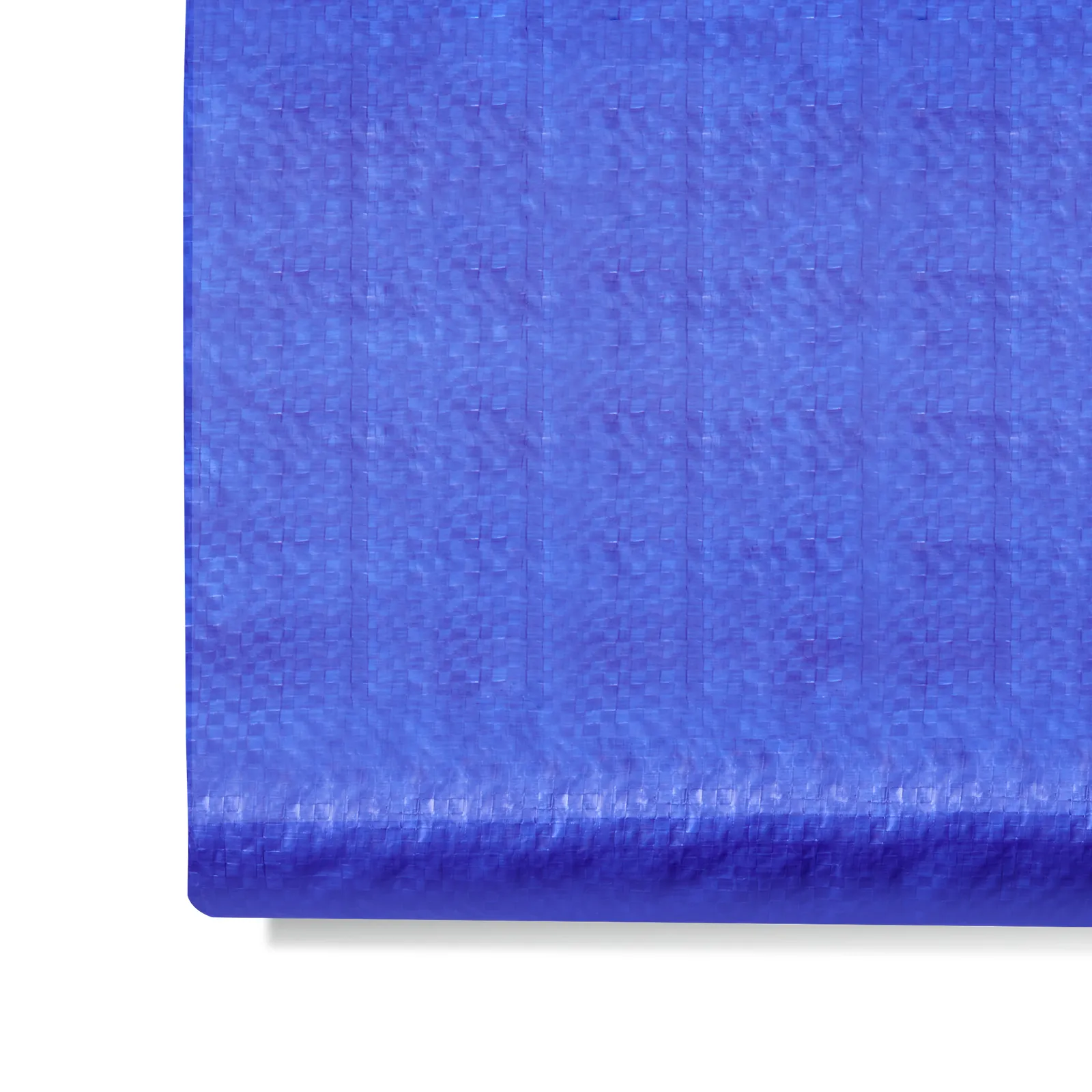 Lona impermeable azul VEVOR desenrollada, con superficie texturizada y material duradero.