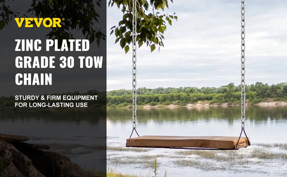 Cadena VEVOR de grado 30 que sostiene un columpio de madera junto a un lago sereno con exuberante vegetación.