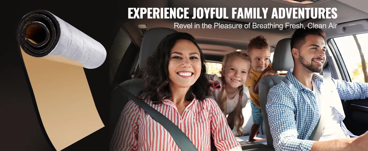 Familie im Auto genießt die Vorteile der Schalldämmungsmatte von VEVOR für eine ruhigere Fahrt.
