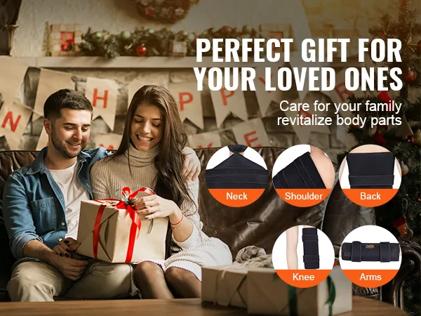 Een stel wisselt cadeaus uit op de bank met een promotietekst voor VEVOR-lichttherapieproducten met rood licht voor de nek, schouders, rug, knieën en armen.