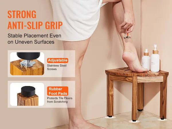 Duschszene mit VEVOR-Duschbank aus Teakholz, verstellbaren Schrauben, Gummifüßen und Rasierschaumflaschen.