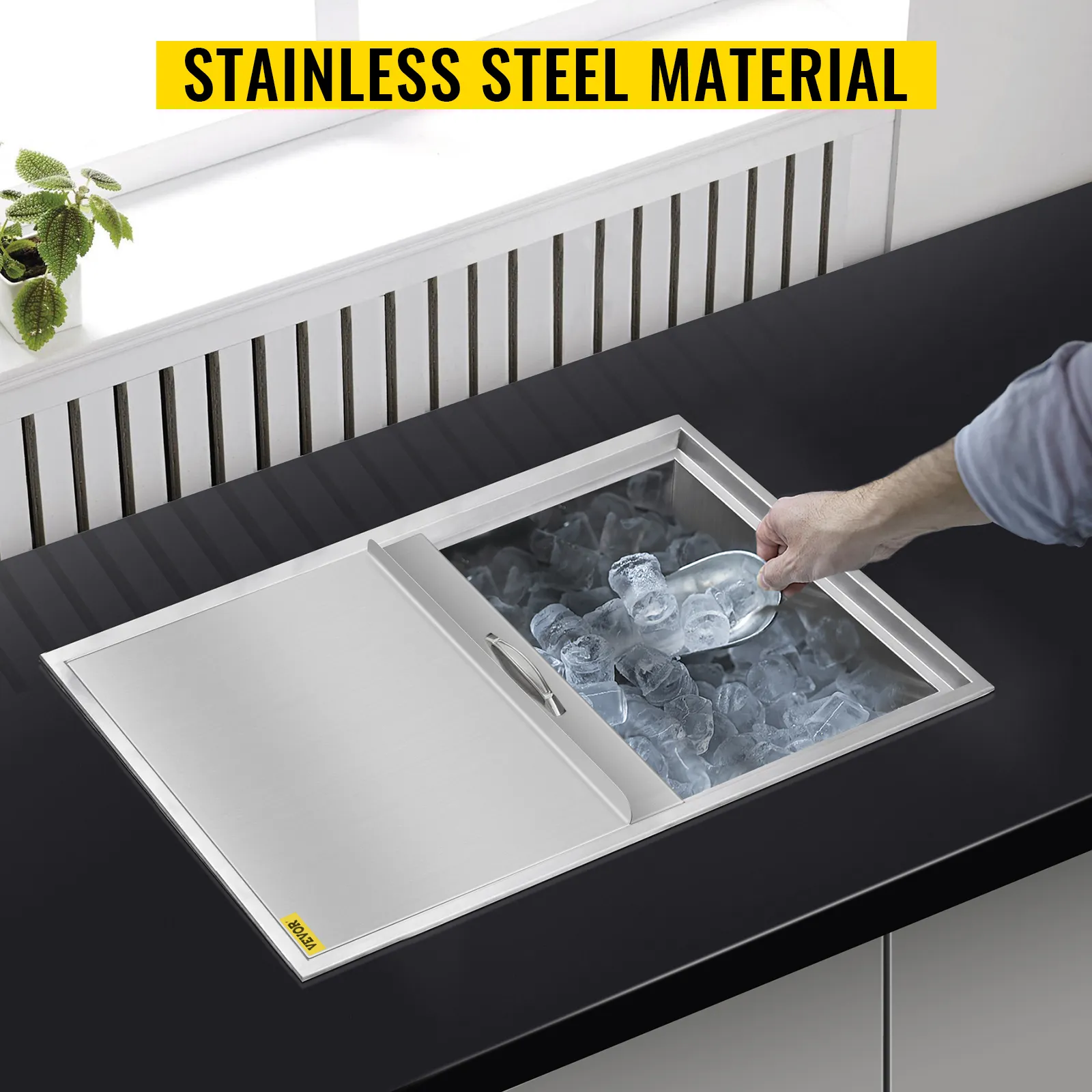 VEVOR-Einbau-Kühlbox aus Edelstahl auf einer schwarzen Arbeitsplatte.