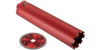 Broca de diamante VEVOR y hoja de sierra circular roja sobre fondo blanco.