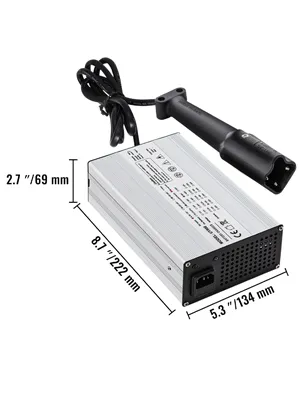 Cargador de batería para carrito de golf VEVOR con dimensiones 8,7 x 5,3 x 2,7 pulgadas.