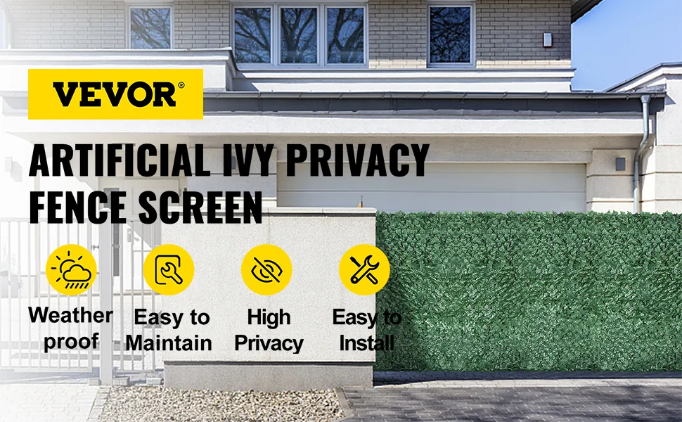 Valla de privacidad de hiedra artificial VEVOR frente a una casa moderna. Resistente a la intemperie, fácil de mantener, alta privacidad y fácil de instalar.
