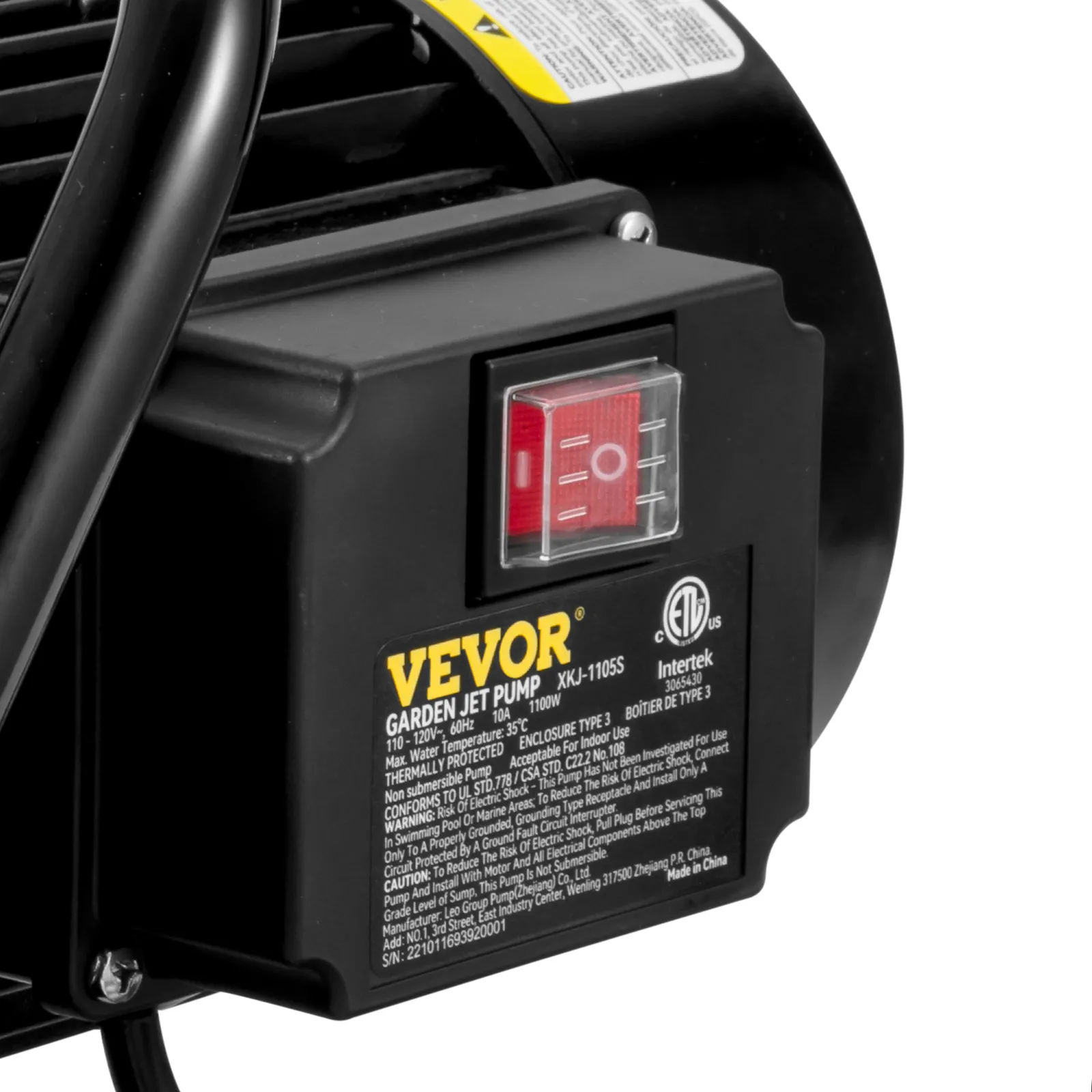 Bomba de pozo poco profundo VEVOR con interruptor de encendido rojo y etiqueta con información detallada. Diseño negro y amarillo.