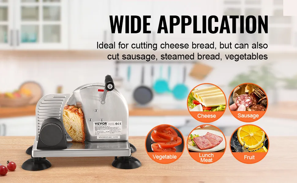 Cortadora de pan VEVOR cortando pan con queso en una encimera de cocina con varios alimentos en el fondo.