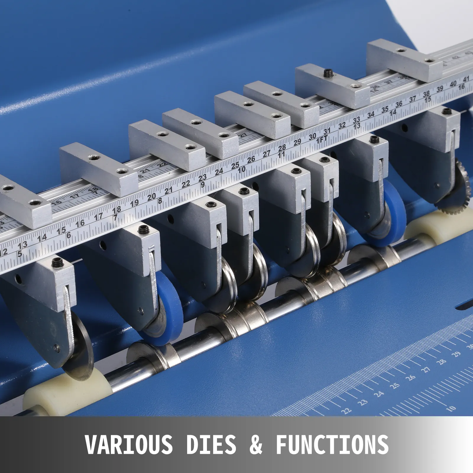 Elektrische Rillmaschine von VEVOR mit verstellbaren Matrizen und Messführung.