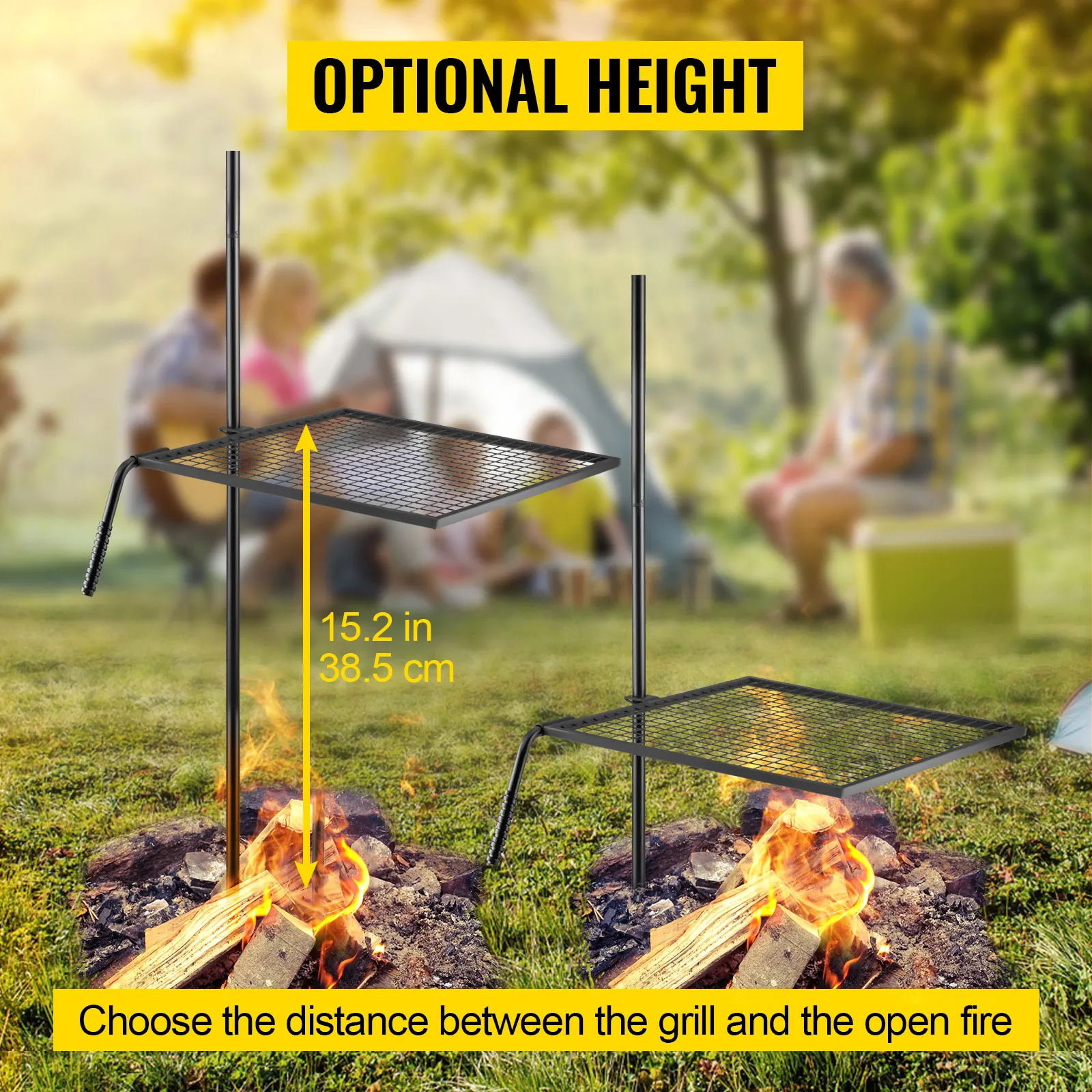 Parrilla giratoria VEVOR con altura ajustable mostrada en un entorno de camping.