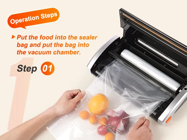 instrucción paso a paso para usar sellador al vacío VEVOR, inserta bolsa con frutas.