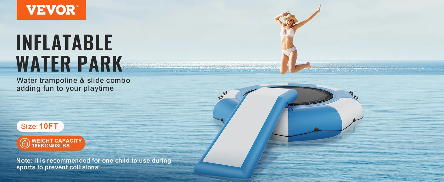 VEVOR opblaasbare watertrampoline met glijbaan waarop iemand kan springen in een serene oceaanomgeving.