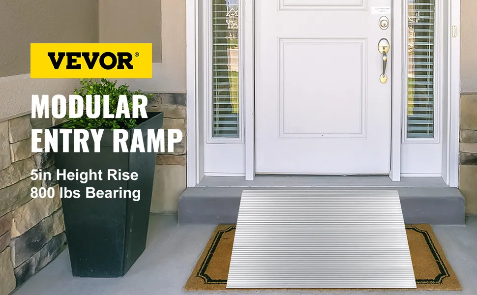 Rampa de entrada modular VEVOR en una puerta de entrada con una altura de 5 pulgadas y una capacidad de carga de 800 libras.