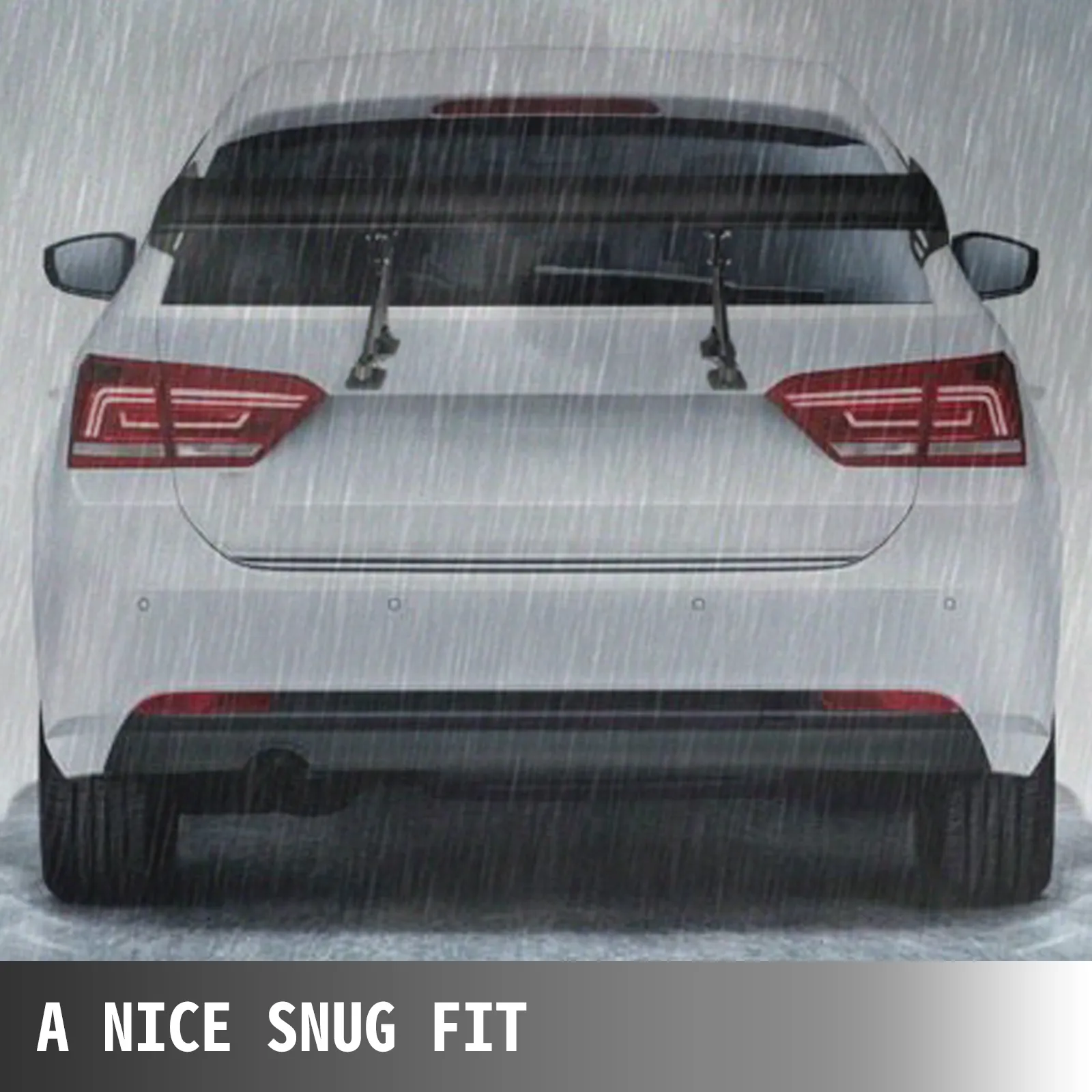 Coche blanco con alerón trasero VEVOR gt wing, vista bajo la lluvia, mostrando luces traseras.