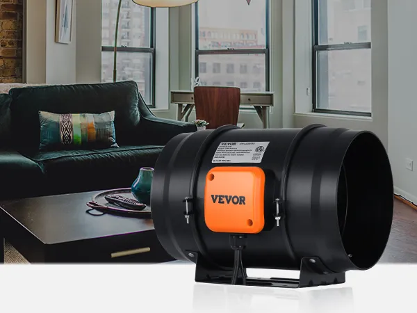 VEVOR inline kanaalventilator in een moderne woonkamer met een groene bank, salontafel en grote ramen.
