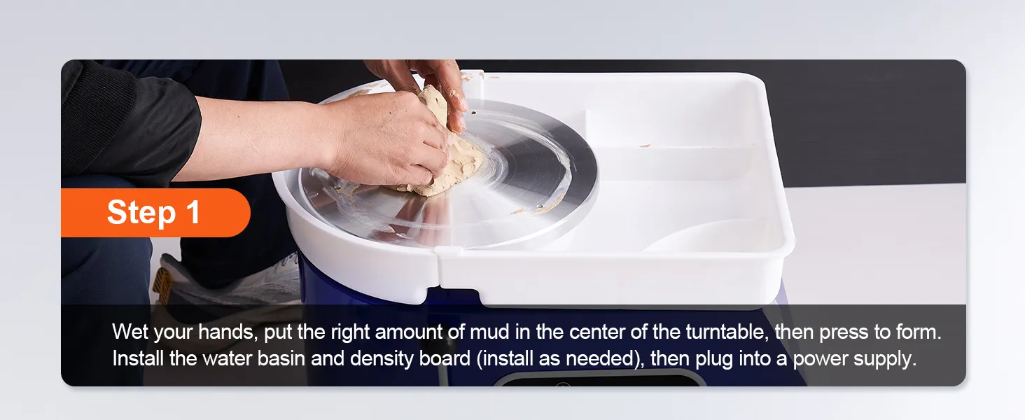 guida passo passo di una persona che utilizza il tornio da ceramica VEVOR da 450 W con le mani per modellare l'argilla.