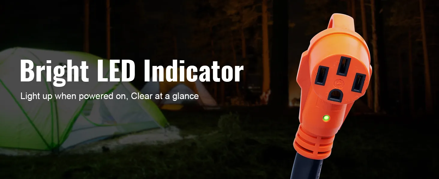 Enchufe naranja brillante iluminado con LED para cable de extensión de RV VEVOR, carpas en un fondo boscoso por la noche.