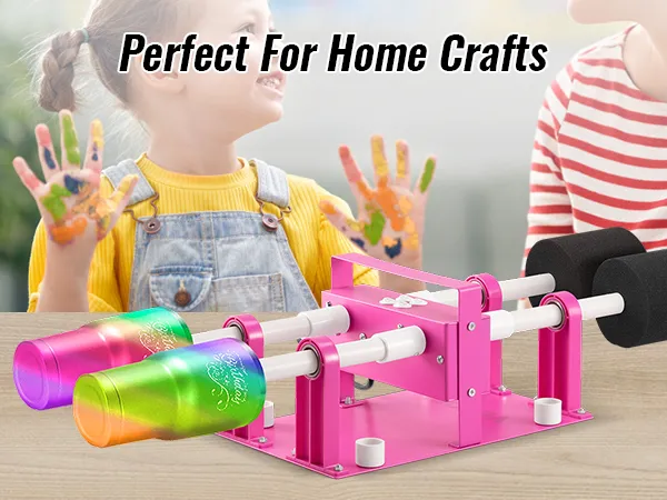 VEVOR Volteador de 4 tazas con vasos de colores, ideal para manualidades caseras y un niño con manos pintadas.