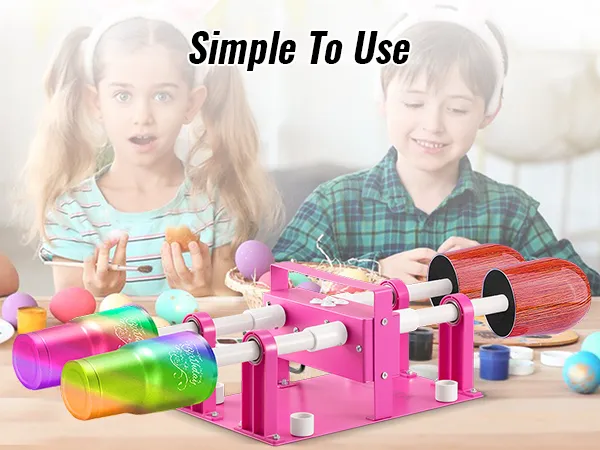 Niños haciendo manualidades con vasos de colores en el volteador de 4 tazas VEVOR en una actividad creativa.