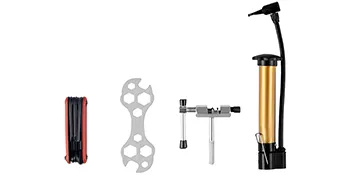 Herramientas de reparación de triciclos para adultos VEVOR que incluyen bomba, llave y multiherramienta.