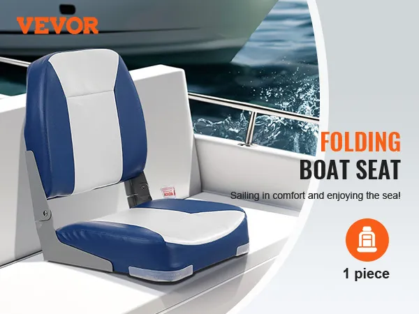 VEVOR opvouwbare bootstoel met blauw en wit design op een boot aan zee.