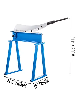 Blauwe VEVOR guillotine-metaalschaar, 130 cm hoog, afmetingen basis 105 x 38 cm.
