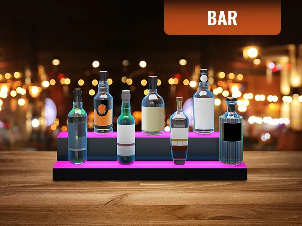 Exhibidor de botellas de licor LED VEVOR con luces de colores, que muestra botellas variadas en un entorno de bar.