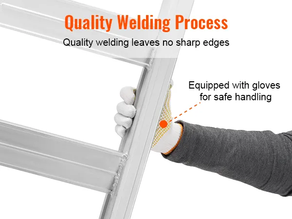 Persona manipulando una rampa de aluminio VEVOR con guantes, mostrando una soldadura de calidad y sin bordes afilados.