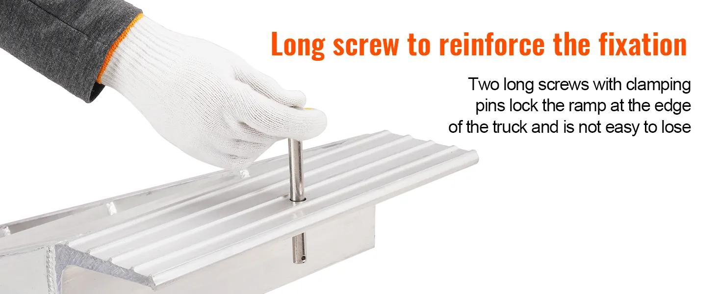 Rampas de aluminio VEVOR que se fijan a mano con tornillo largo; el texto enfatiza la resistencia de la fijación, detalle de guante blanco incluido.